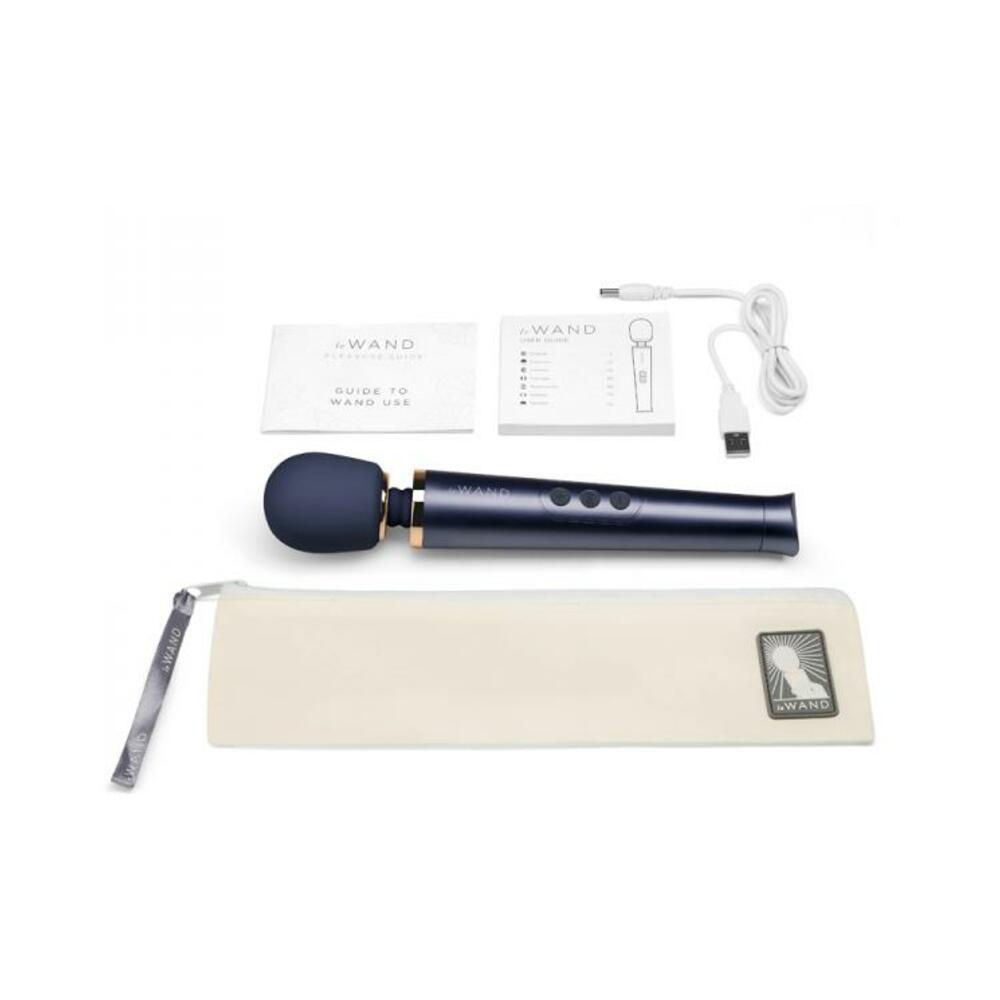 Le Wand Petite Rechargeable Vibrating Massager Navy